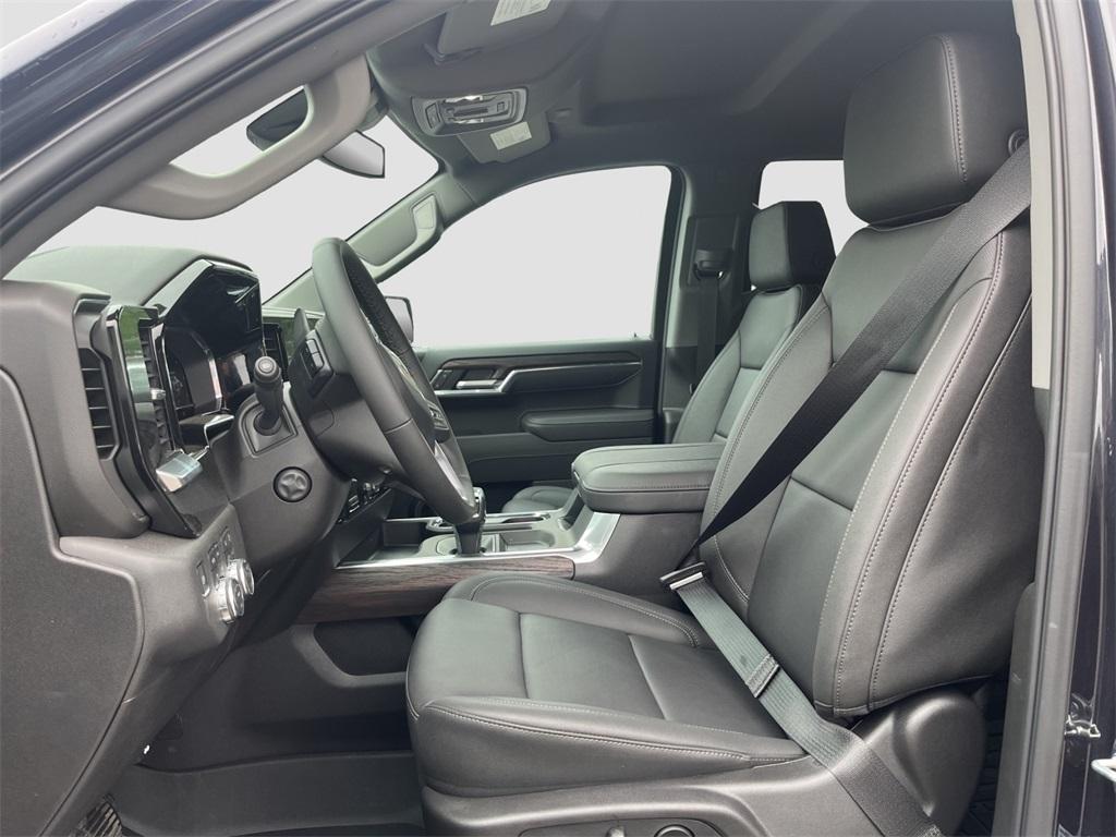 new 2025 GMC Sierra 1500 car, priced at $59,300