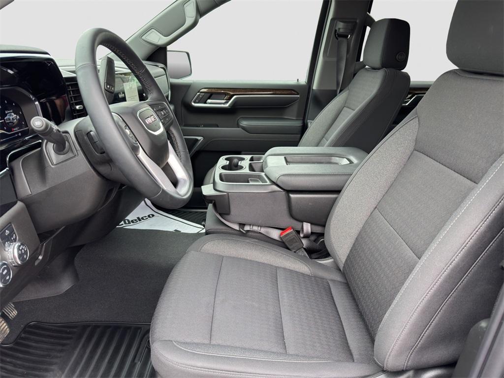 new 2025 GMC Sierra 1500 car, priced at $48,540