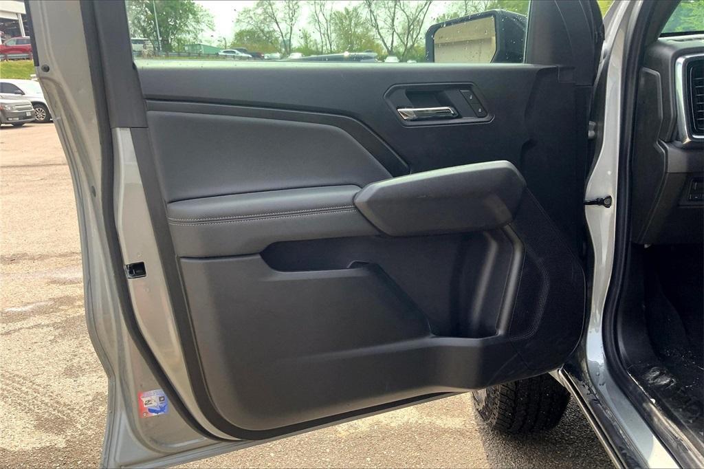 new 2025 GMC Canyon car, priced at $43,620