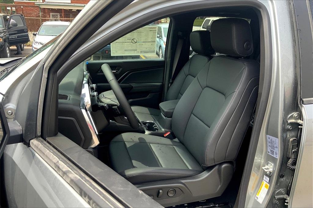 new 2025 GMC Canyon car, priced at $43,620