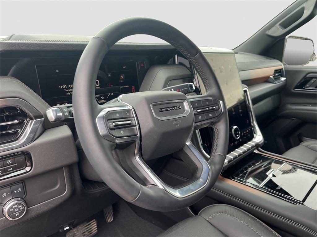 used 2025 GMC Yukon car, priced at $82,949