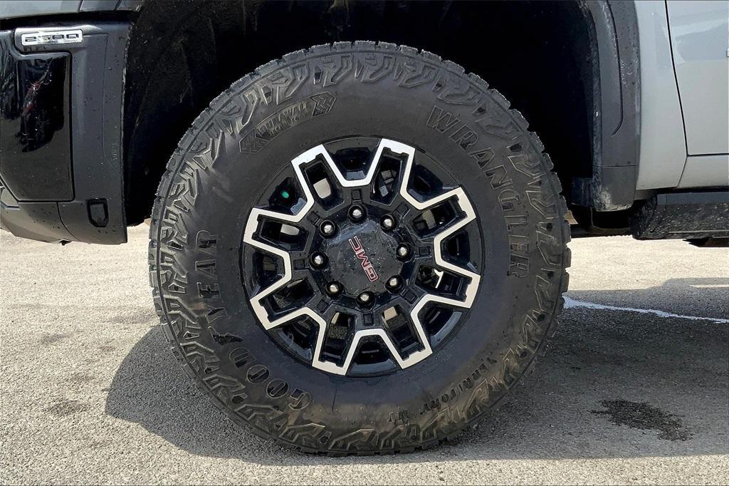 used 2024 GMC Sierra 2500 car, priced at $88,500