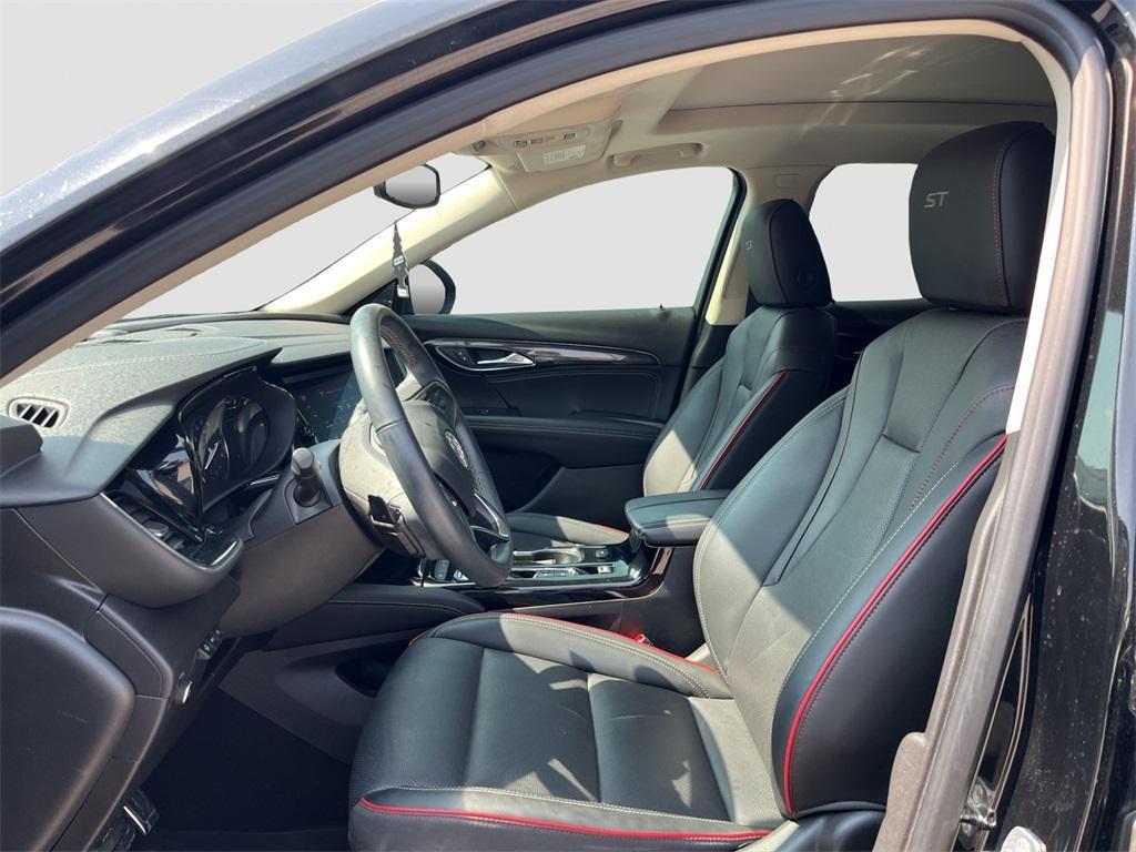 used 2022 Buick Envision car, priced at $25,191