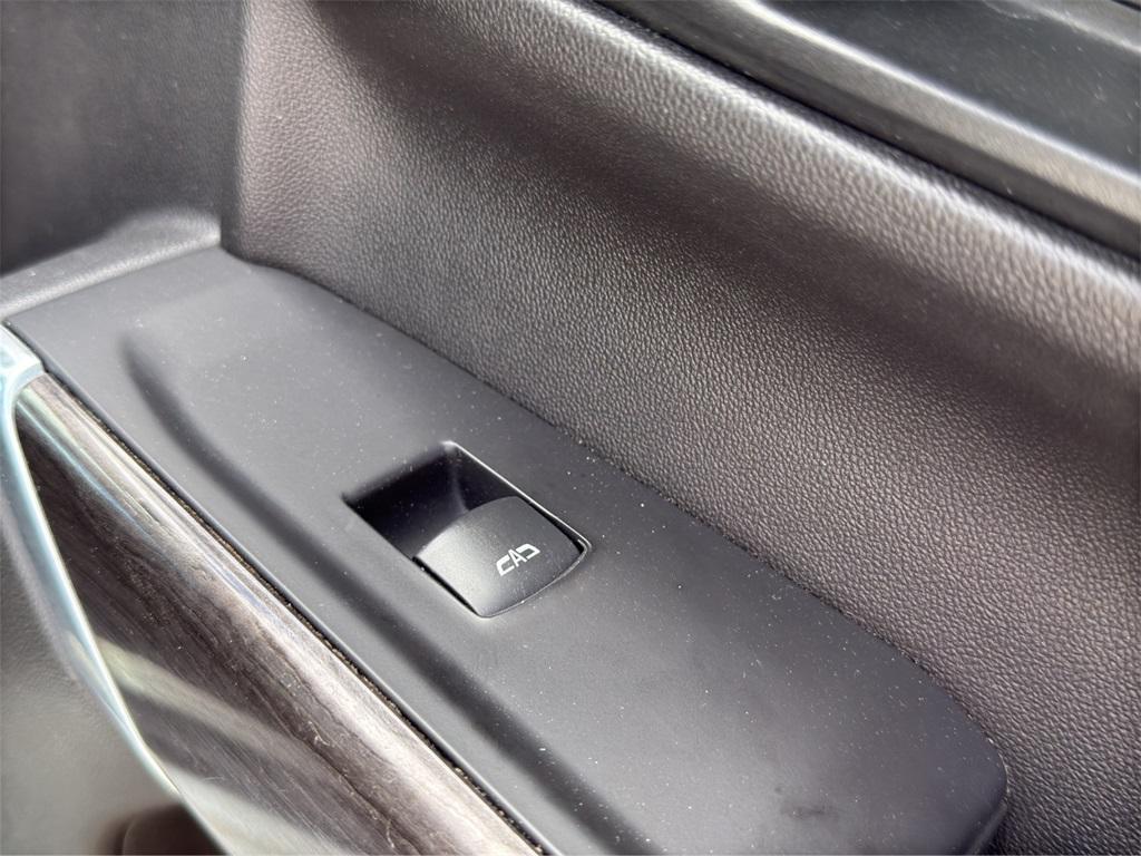 used 2020 Chevrolet Silverado 1500 car, priced at $31,500