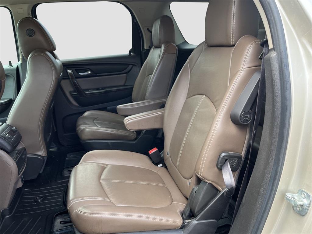 used 2015 GMC Acadia car, priced at $11,550