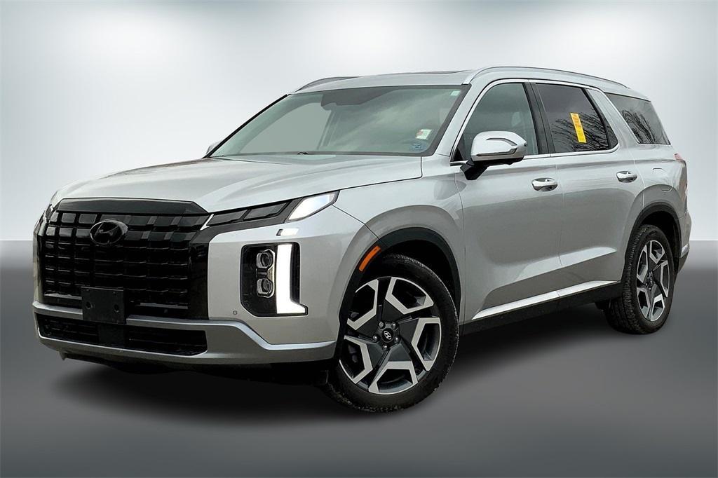 used 2024 Hyundai Palisade car, priced at $39,999