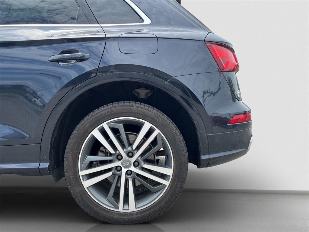 used 2020 Audi Q5 e car, priced at $25,130