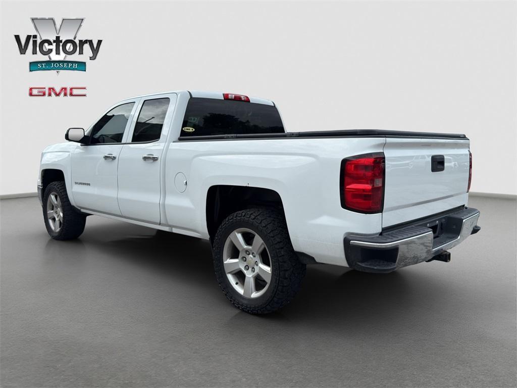 used 2015 Chevrolet Silverado 1500 car, priced at $18,155