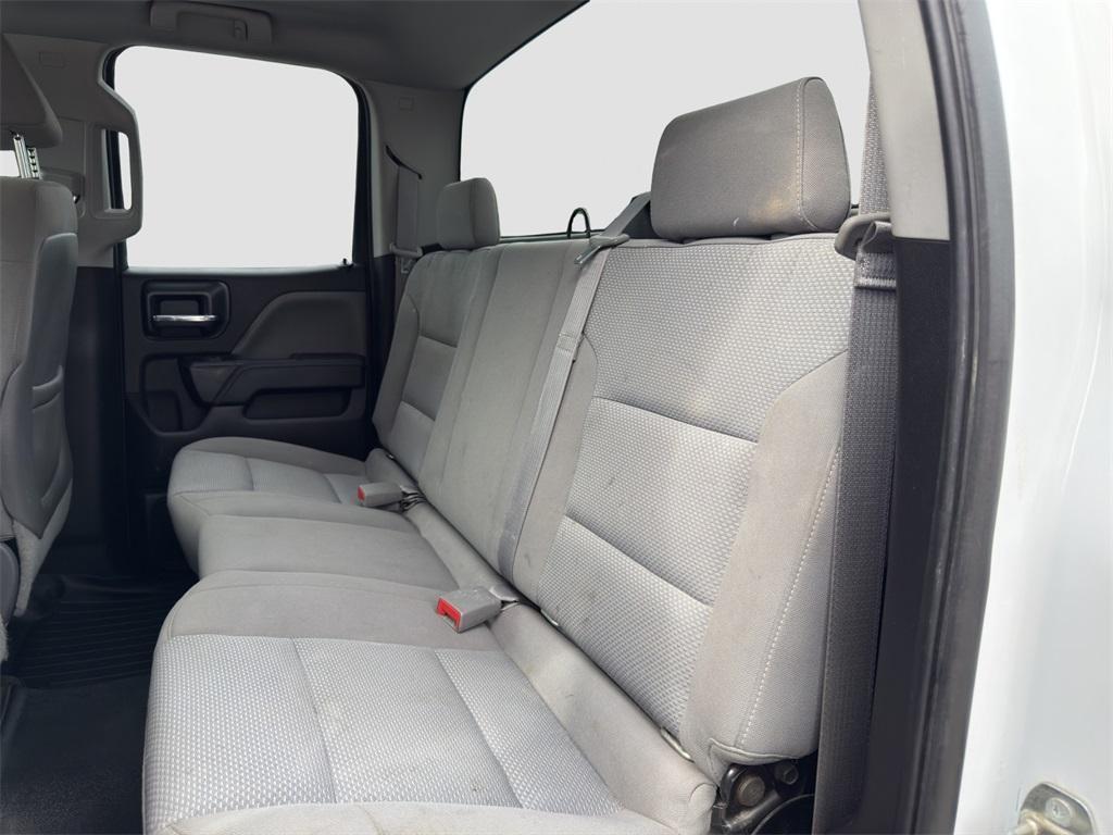 used 2015 Chevrolet Silverado 1500 car, priced at $18,155