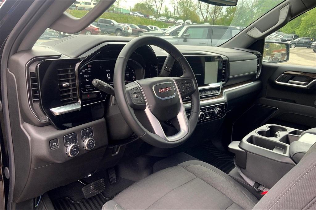 new 2025 GMC Sierra 1500 car, priced at $49,540