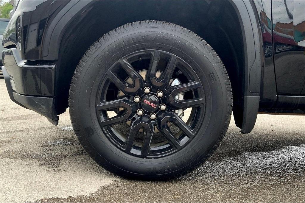 new 2025 GMC Sierra 1500 car, priced at $49,540