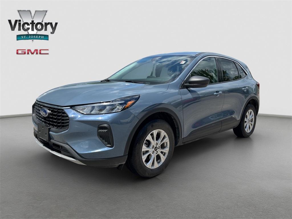 used 2024 Ford Escape car, priced at $22,385