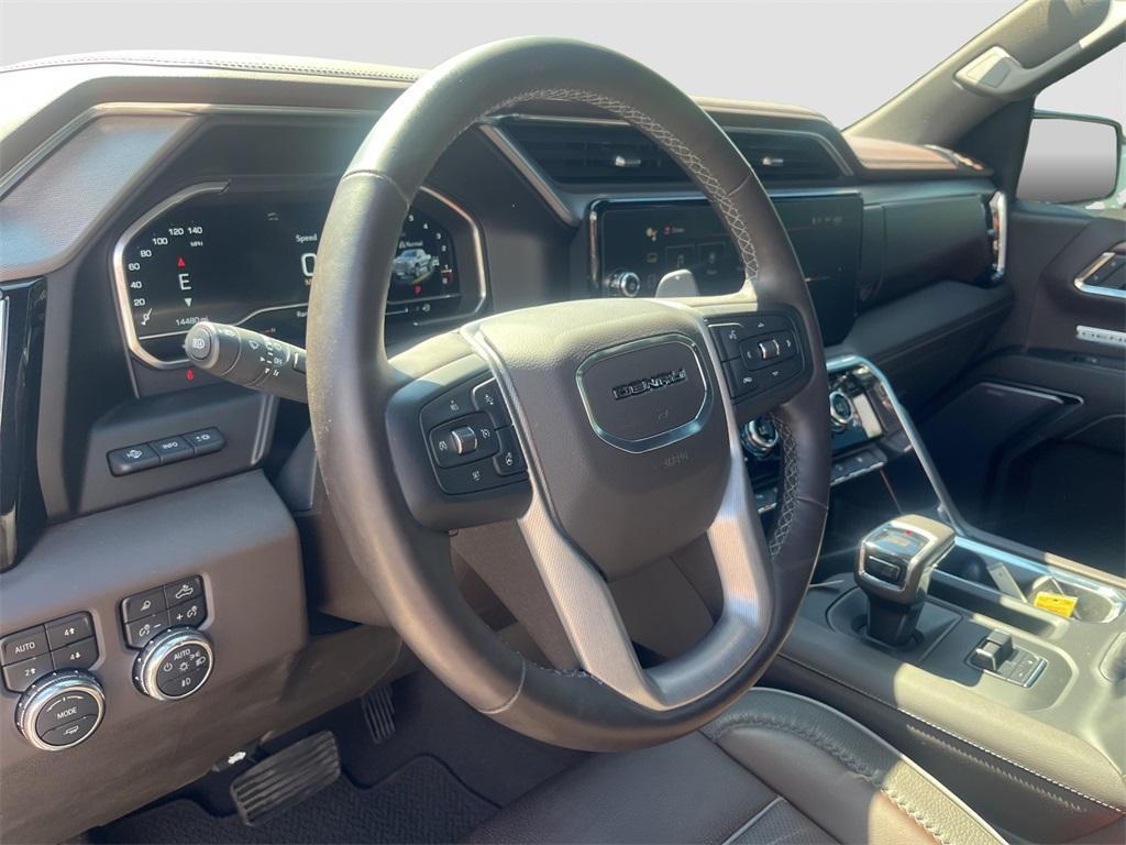 used 2023 GMC Sierra 1500 car, priced at $56,200