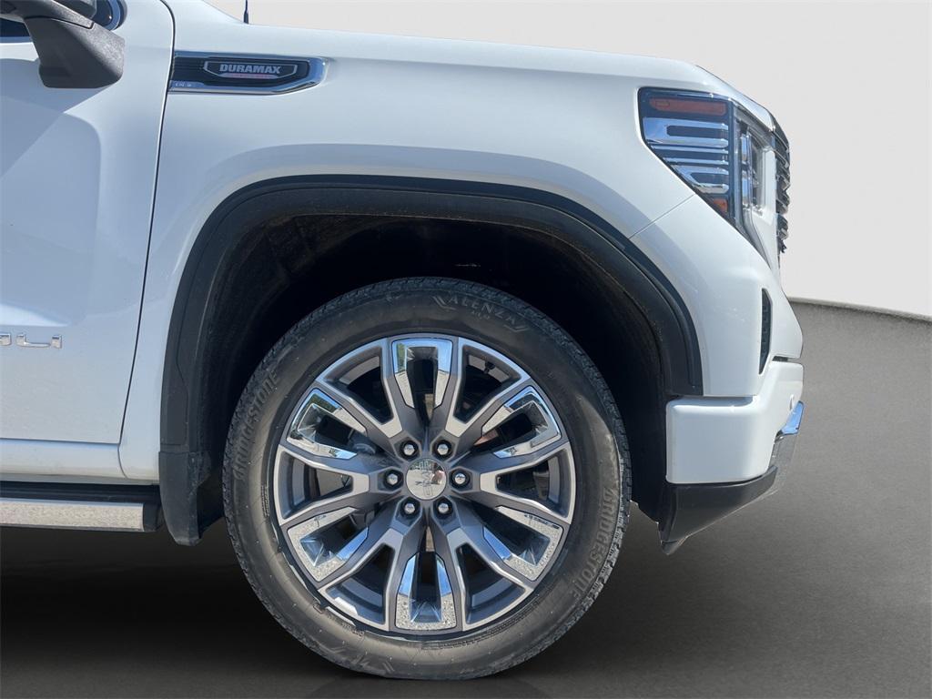 used 2023 GMC Sierra 1500 car, priced at $56,200