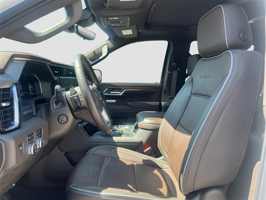 used 2023 GMC Sierra 1500 car, priced at $56,200