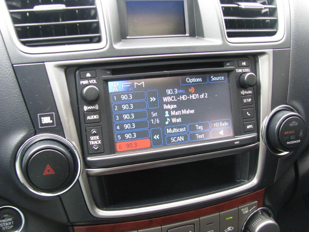 used 2013 Toyota Highlander car, priced at $9,900