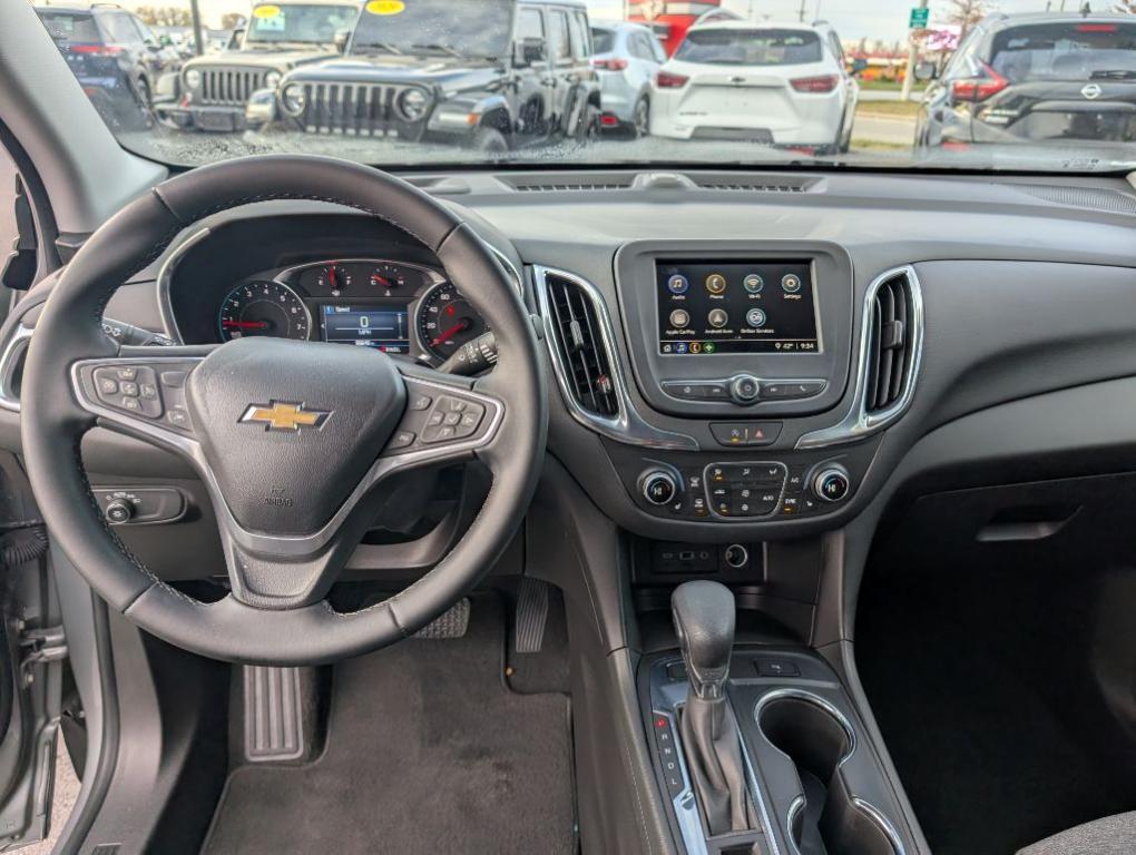 used 2023 Chevrolet Equinox car, priced at $17,900