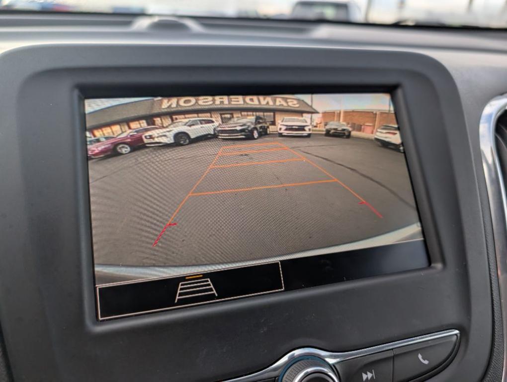 used 2023 Chevrolet Equinox car, priced at $17,900