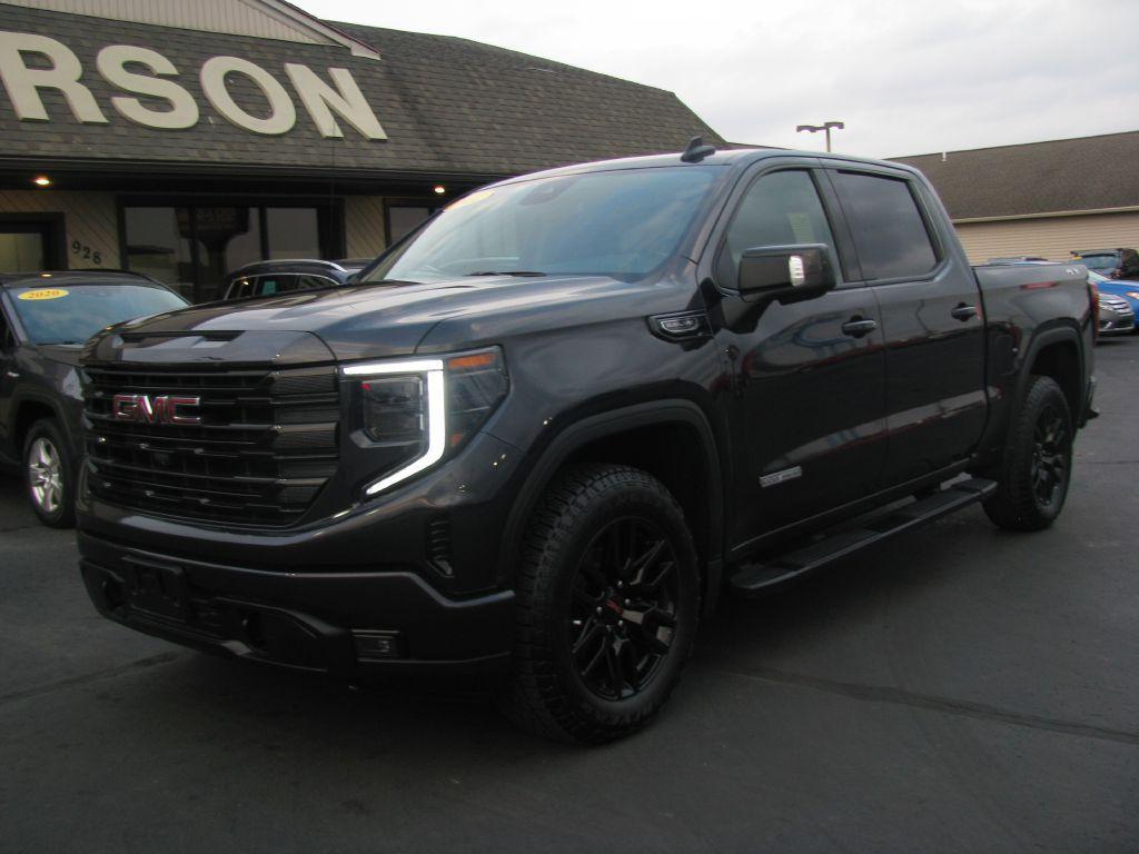 used 2022 GMC Sierra 1500 car, priced at $43,900