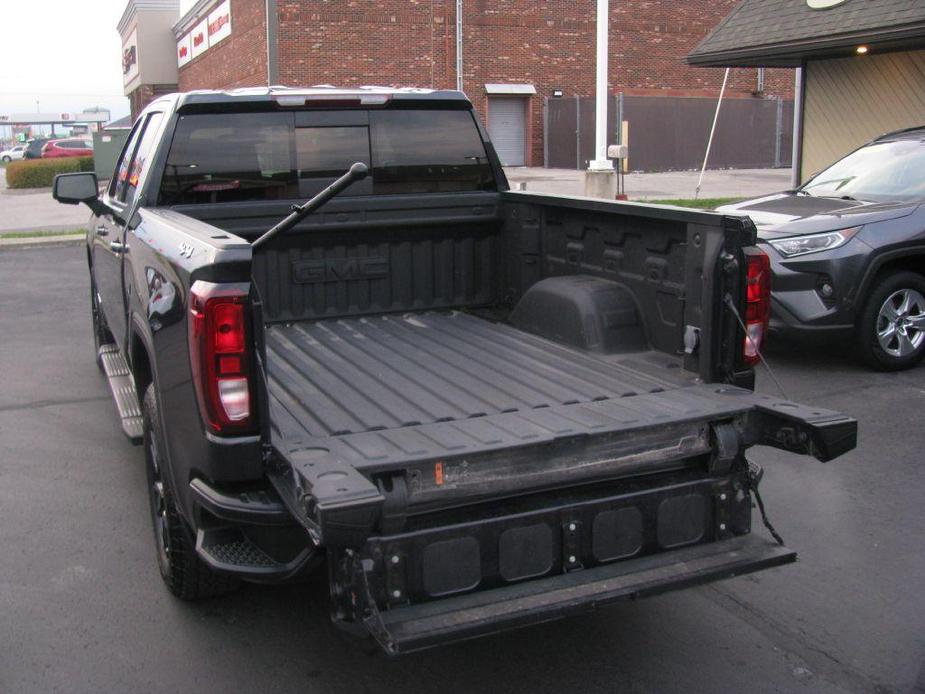 used 2022 GMC Sierra 1500 car, priced at $43,900