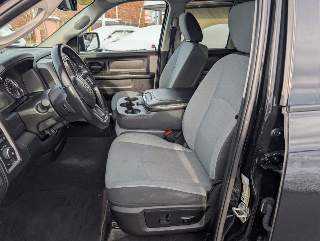 used 2022 Ram 1500 Classic car, priced at $27,400