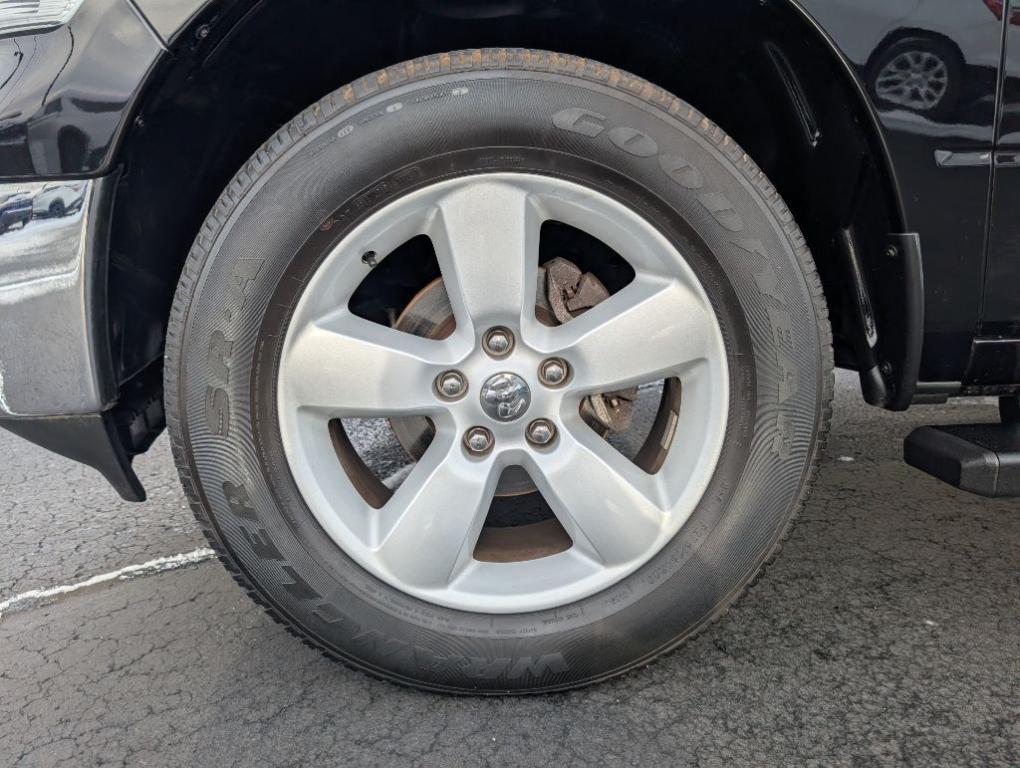 used 2022 Ram 1500 Classic car, priced at $27,400