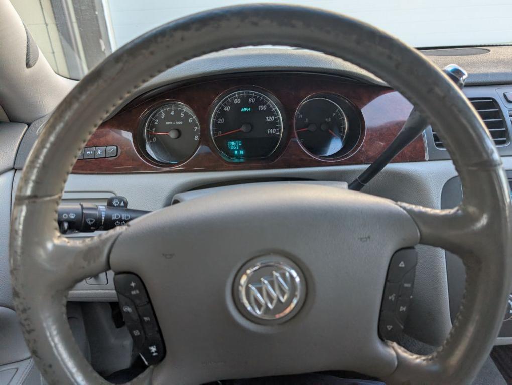 used 2007 Buick Lucerne car, priced at $5,900