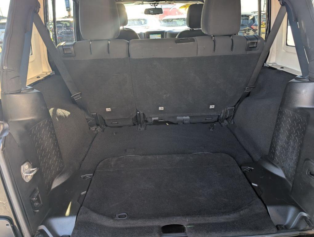 used 2015 Jeep Wrangler Unlimited car, priced at $20,900