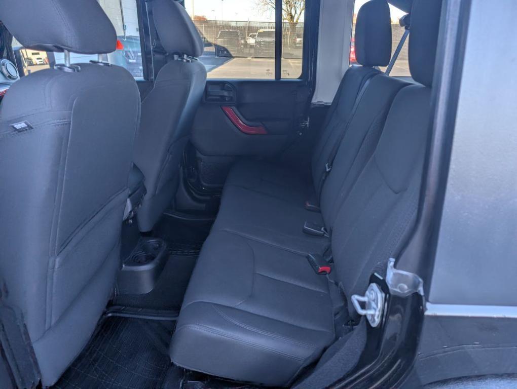 used 2015 Jeep Wrangler Unlimited car, priced at $20,900