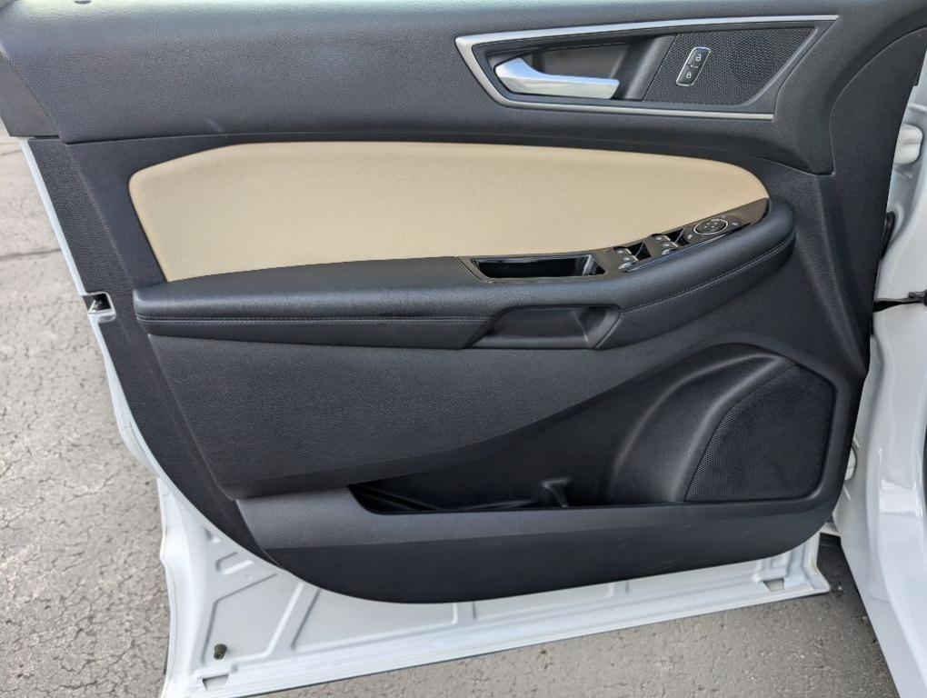 used 2020 Ford Edge car, priced at $15,900