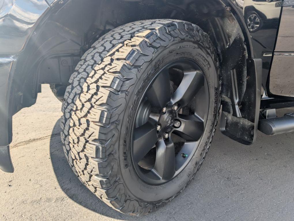 used 2021 Ram 1500 Classic car, priced at $25,900