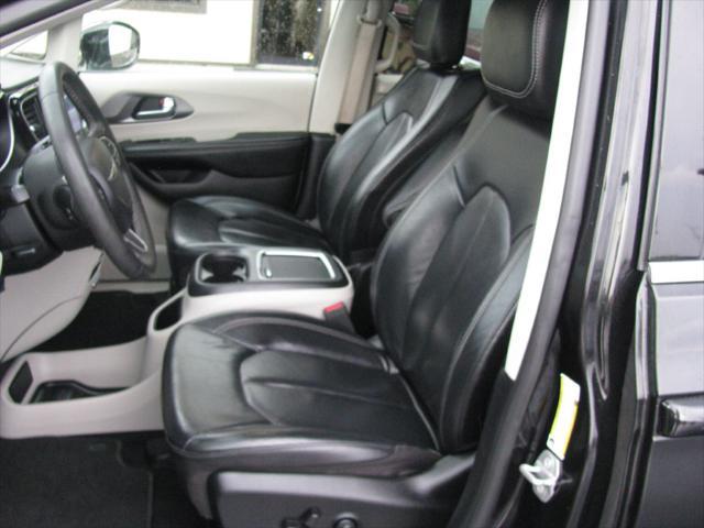 used 2022 Chrysler Pacifica car, priced at $22,900