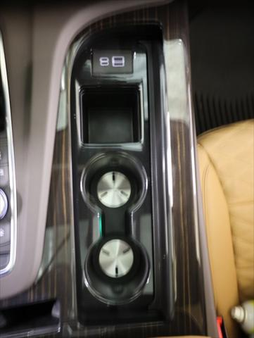 used 2023 Cadillac Escalade ESV car, priced at $69,989