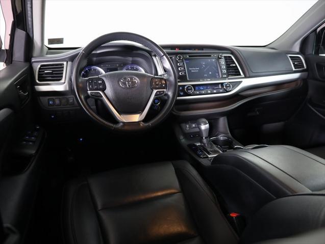 used 2019 Toyota Highlander car, priced at $25,823
