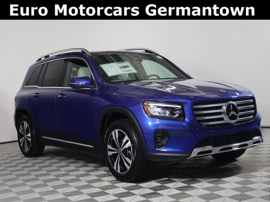 new 2024 Mercedes-Benz GLB 250 car, priced at $52,740