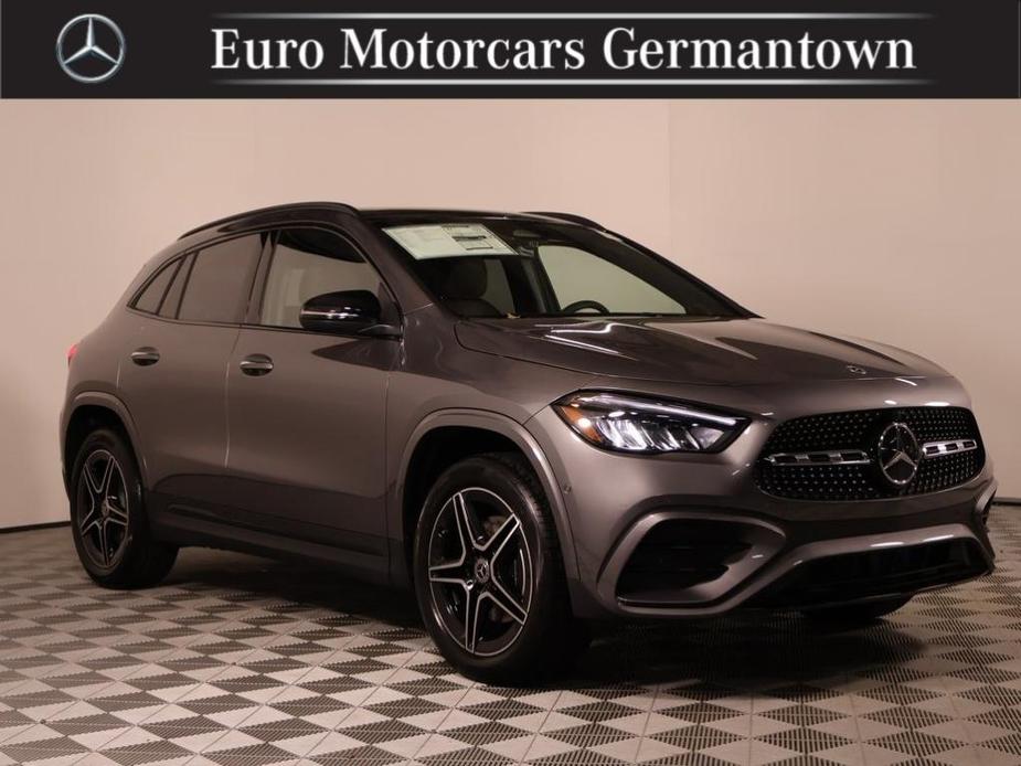 new 2024 Mercedes-Benz GLA 250 car, priced at $54,600