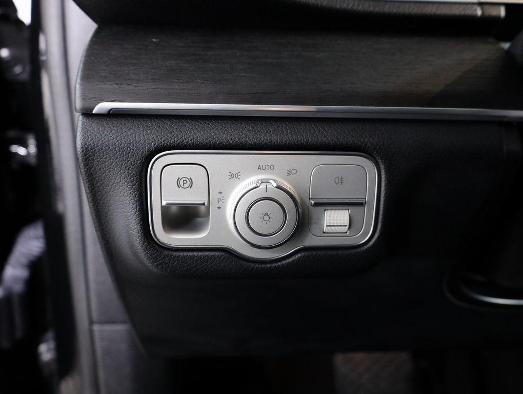 used 2021 Mercedes-Benz GLE 350 car, priced at $39,997