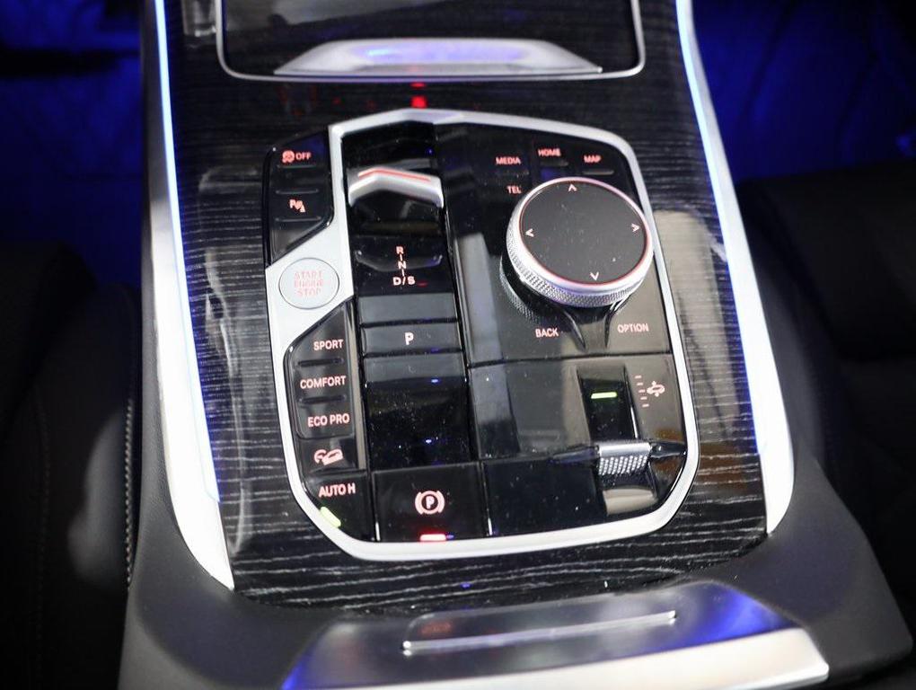 used 2025 BMW X7 car, priced at $79,994