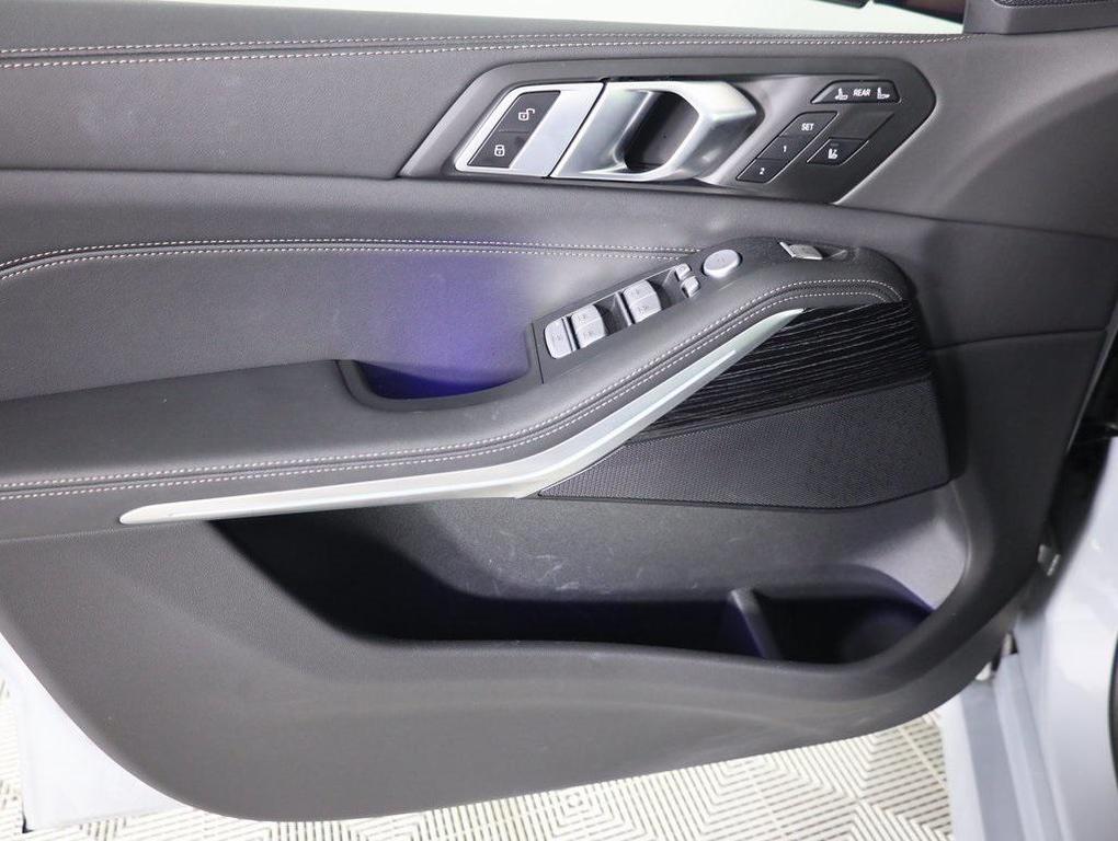 used 2025 BMW X7 car, priced at $79,994