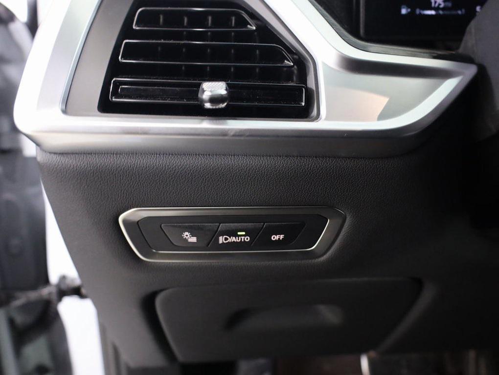 used 2025 BMW X7 car, priced at $79,994