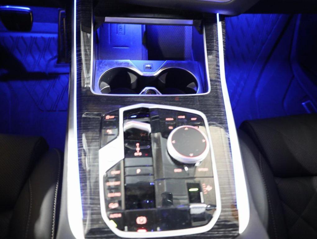 used 2025 BMW X7 car, priced at $79,994