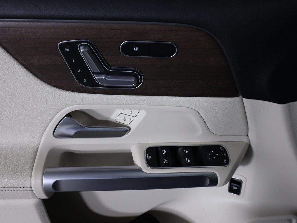 used 2023 Mercedes-Benz GLB 250 car, priced at $36,998