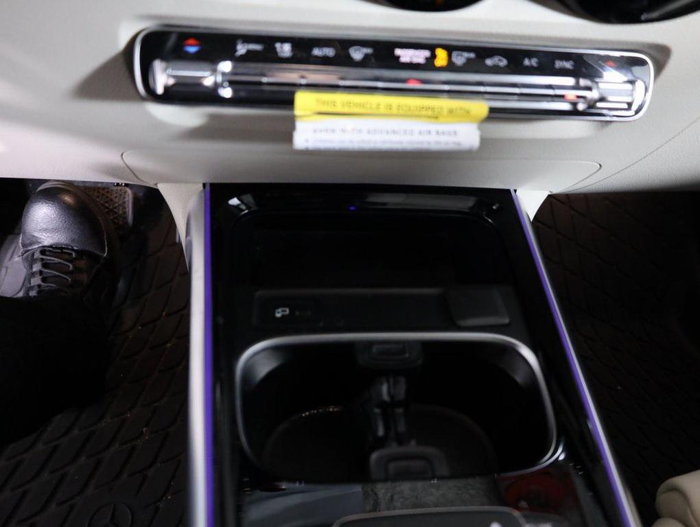 used 2023 Mercedes-Benz GLB 250 car, priced at $36,998