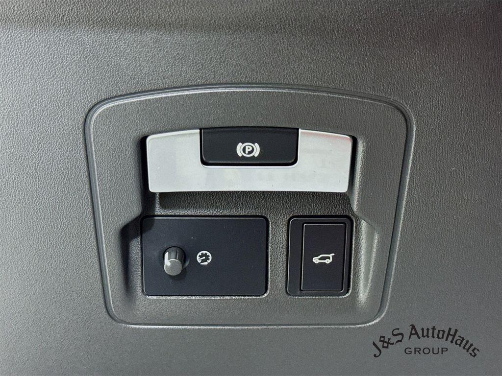 used 2020 Land Rover Range Rover Velar car, priced at $46,995
