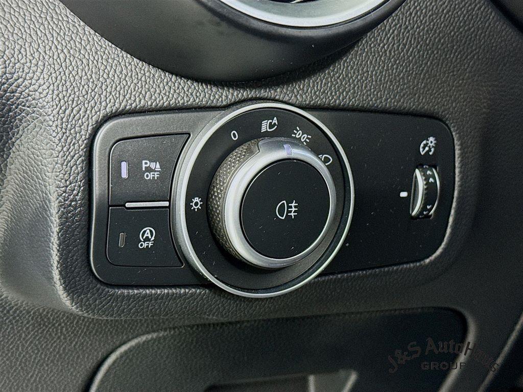 used 2023 Alfa Romeo Stelvio car, priced at $59,995