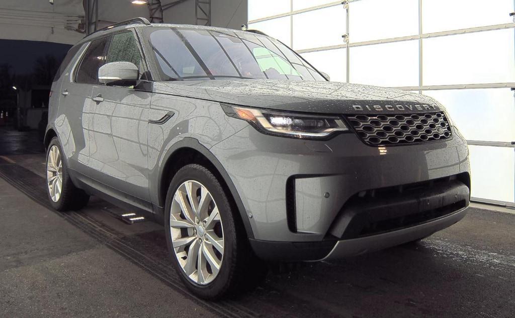 used 2021 Land Rover Discovery car, priced at $29,995