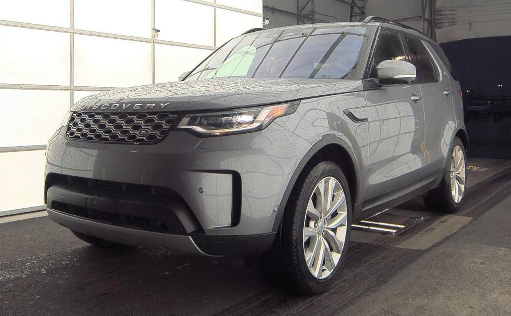 used 2021 Land Rover Discovery car, priced at $29,995