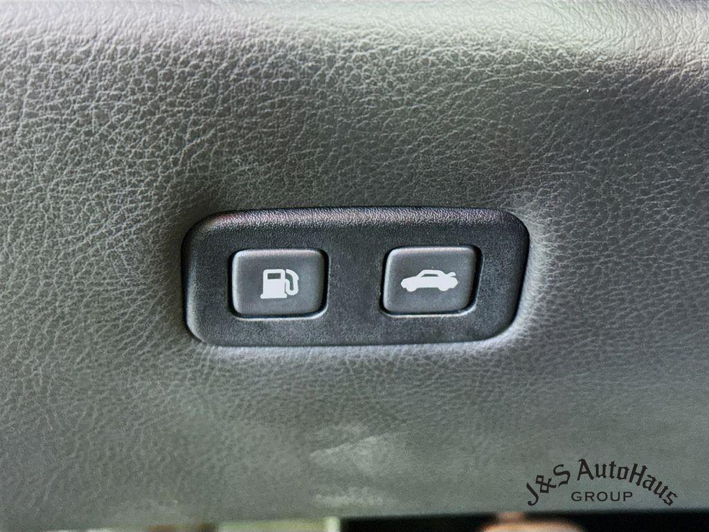 used 2006 Chevrolet Corvette car, priced at $23,995