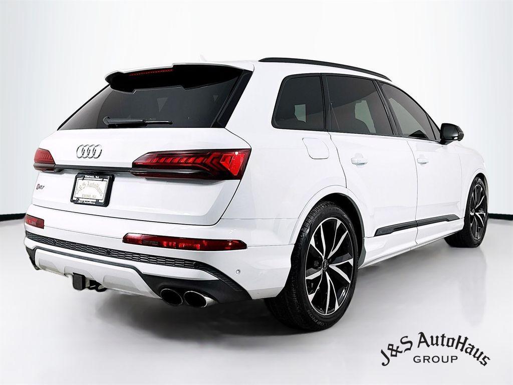 used 2021 Audi SQ7 car, priced at $51,995