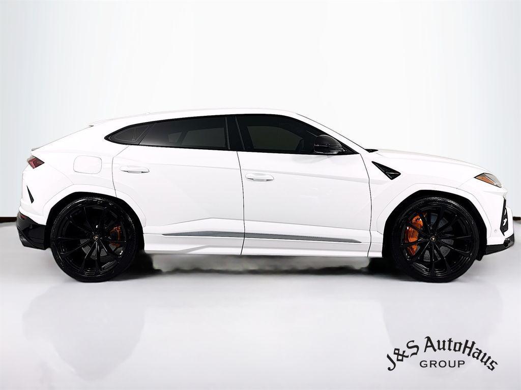 used 2022 Lamborghini Urus car, priced at $209,995